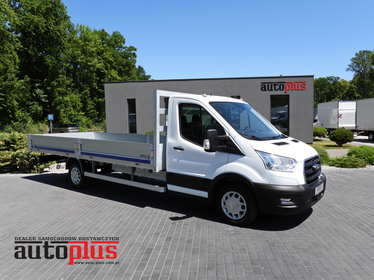 FORD TRANSIT STAKE BODY 10 PALLETS CRUISE CONTROL LED LIGHTS PNEUMATICS AIR CONDITIONING 160HP - Bestelwagen open laadbak: afbeelding 1 FORD TRANSIT STAKE BODY 10 PALLETS CRUISE CONTROL LED LIGHTS PNEUMATICS AIR CONDITIONING 160HP - Bestelwagen open laadbak: afbeelding 1