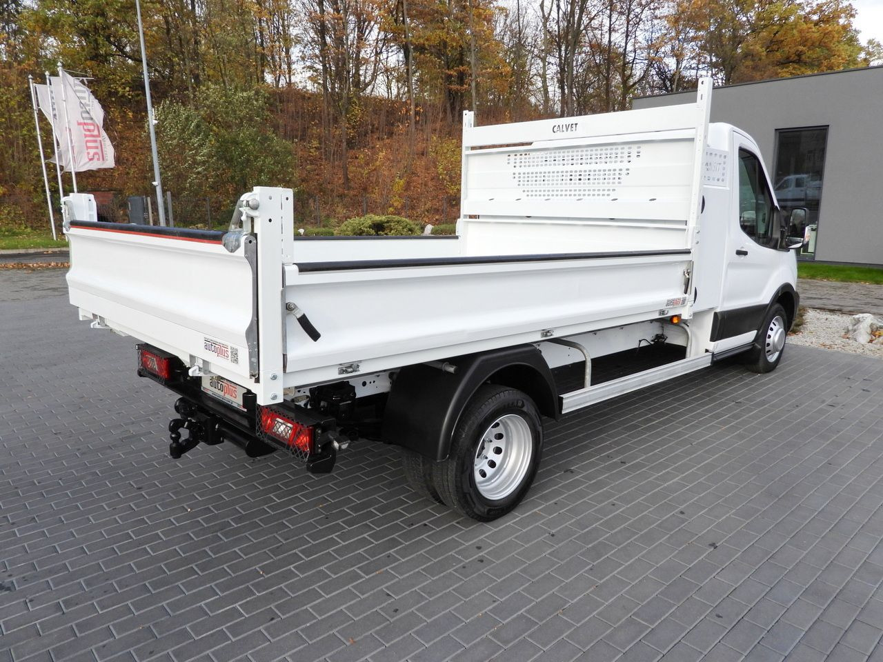 FORD TRANSIT TIPPER CRUISE CONTROL LED LIGHTS TWIN WHEELS AIR CONDITIONING 130HP - Kipper bestelwagen: afbeelding 3 FORD TRANSIT TIPPER CRUISE CONTROL LED LIGHTS TWIN WHEELS AIR CONDITIONING 130HP - Kipper bestelwagen: afbeelding 3