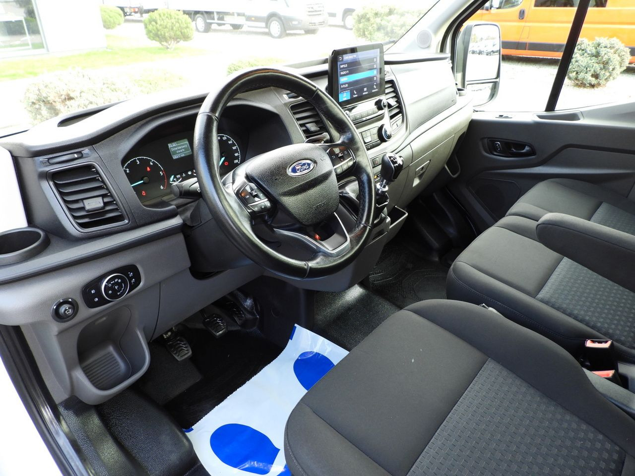 FORD TRANSIT TIPPER CRUISE CONTROL LED LIGHTS TWIN WHEELS AIR CONDITIONING 130HP - Kipper bestelwagen: afbeelding 2 FORD TRANSIT TIPPER CRUISE CONTROL LED LIGHTS TWIN WHEELS AIR CONDITIONING 130HP - Kipper bestelwagen: afbeelding 2