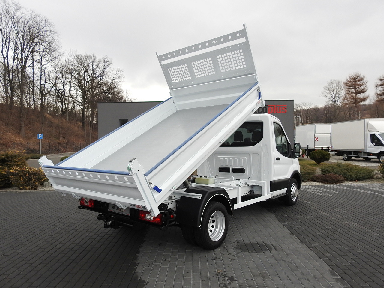 FORD TRANSIT TIPPER LED LIGHTS TWIN WHEELS AIR CONDITIONING  130HP - Kipper bestelwagen: afbeelding 3 FORD TRANSIT TIPPER LED LIGHTS TWIN WHEELS AIR CONDITIONING  130HP - Kipper bestelwagen: afbeelding 3