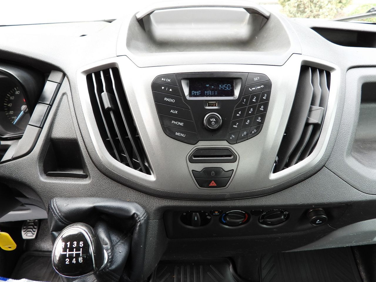 Kipper bestelwagen FORD TRANSIT TIPPER TWIN WHEELS 155HP: afbeelding 36 Kipper bestelwagen FORD TRANSIT TIPPER TWIN WHEELS 155HP: afbeelding 36