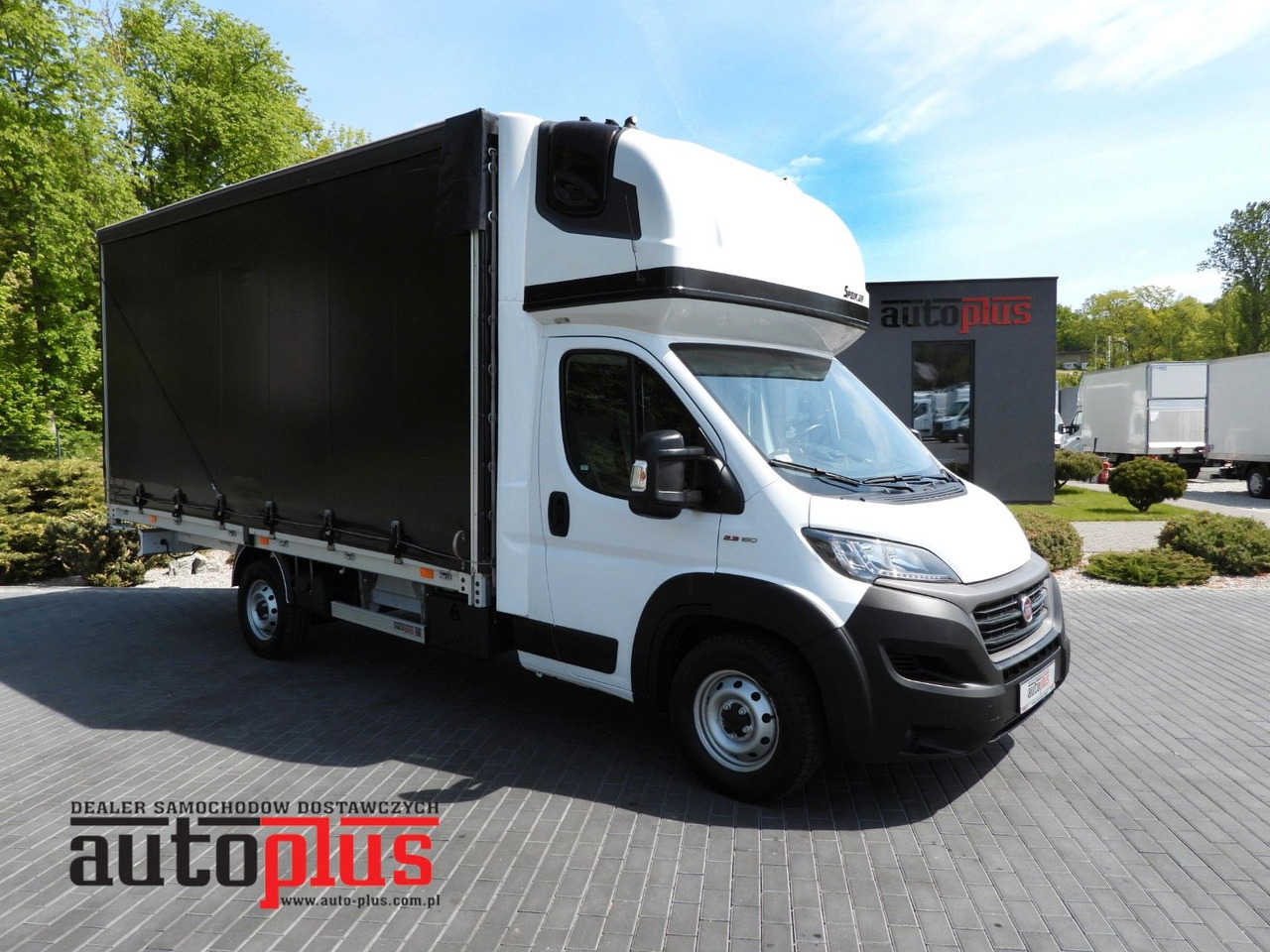 Fiat DUCATO PRITSCHE PLANE 10 PALETTEN WEBASTO A/C Fiat DUCATO PRITSCHE PLANE 10 PALETTEN WEBASTO A/C - Schuifzeilen bestelwagen: afbeelding 1 Fiat DUCATO PRITSCHE PLANE 10 PALETTEN WEBASTO A/C Fiat DUCATO PRITSCHE PLANE 10 PALETTEN WEBASTO A/C - Schuifzeilen bestelwagen: afbeelding 1