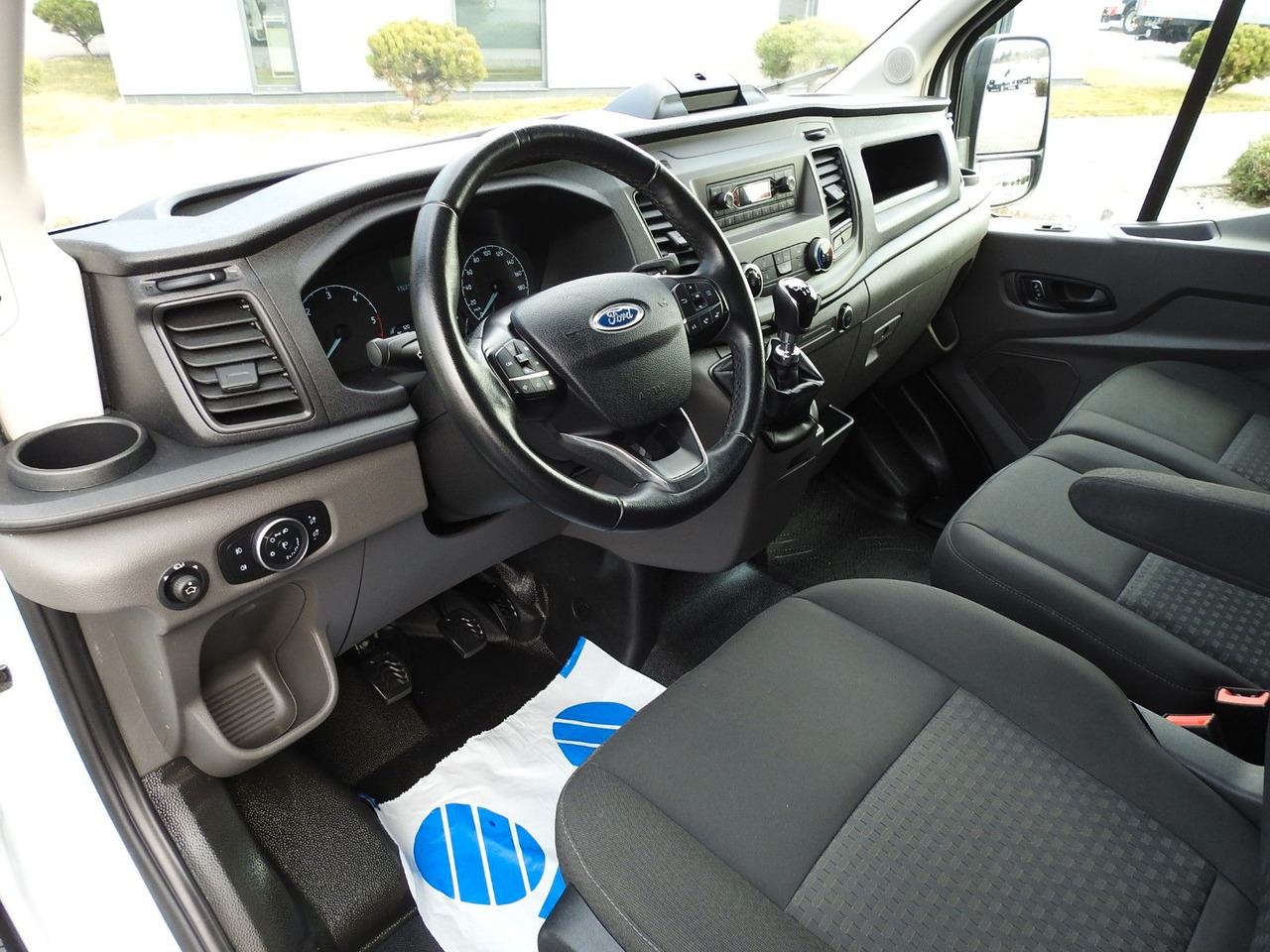 Ford TRANSIT KASTENWAGEN DOPPELKABINE 6 SITZE A/C - Gesloten bestelwagen, Bestelwagen met dubbele cabine: afbeelding 2 Ford TRANSIT KASTENWAGEN DOPPELKABINE 6 SITZE A/C - Gesloten bestelwagen, Bestelwagen met dubbele cabine: afbeelding 2