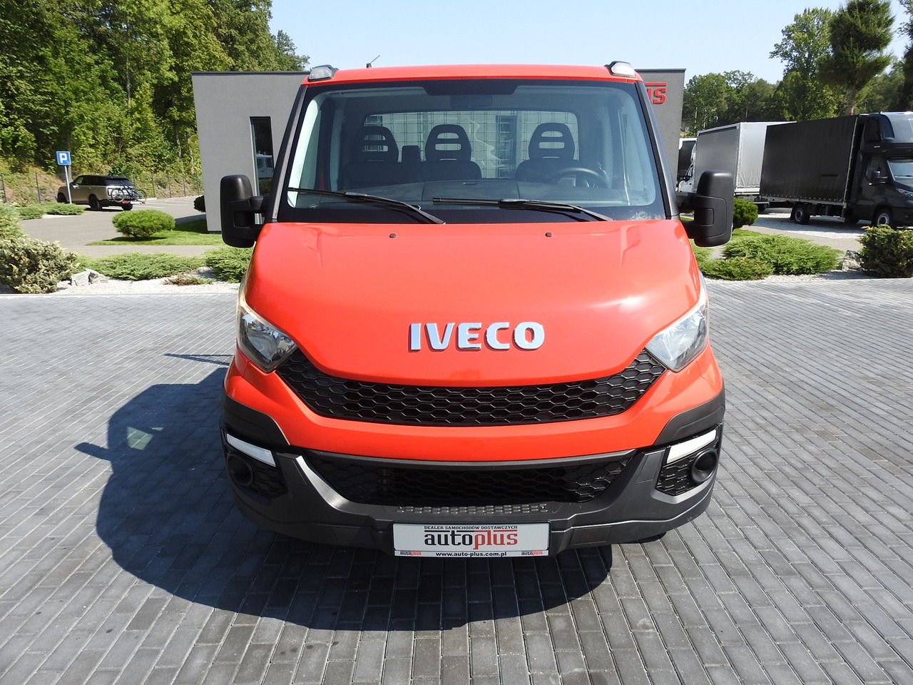IVECO DAILY 35C13 TIPPER CRUISE CONTROL AIR CONDITIONING TWIN WHEELS 130HP - Kipper bestelwagen: afbeelding 5 IVECO DAILY 35C13 TIPPER CRUISE CONTROL AIR CONDITIONING TWIN WHEELS 130HP - Kipper bestelwagen: afbeelding 5