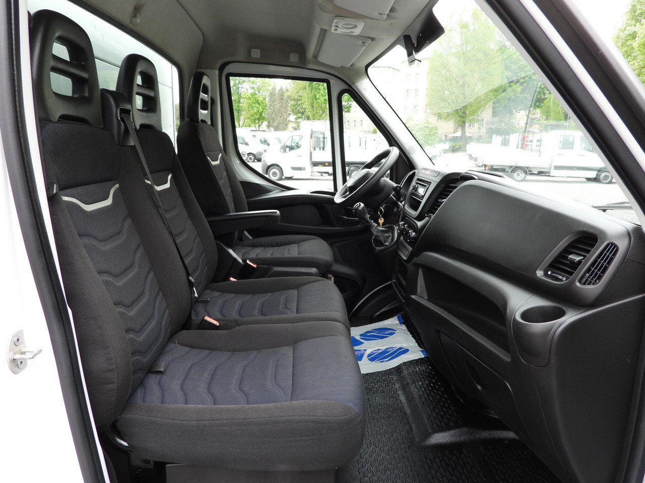 Kipper bestelwagen IVECO DAILY 35C14 TIPPER CRUISE CONTROL TWIN WHEELS 140HP: afbeelding 38 Kipper bestelwagen IVECO DAILY 35C14 TIPPER CRUISE CONTROL TWIN WHEELS 140HP: afbeelding 38
