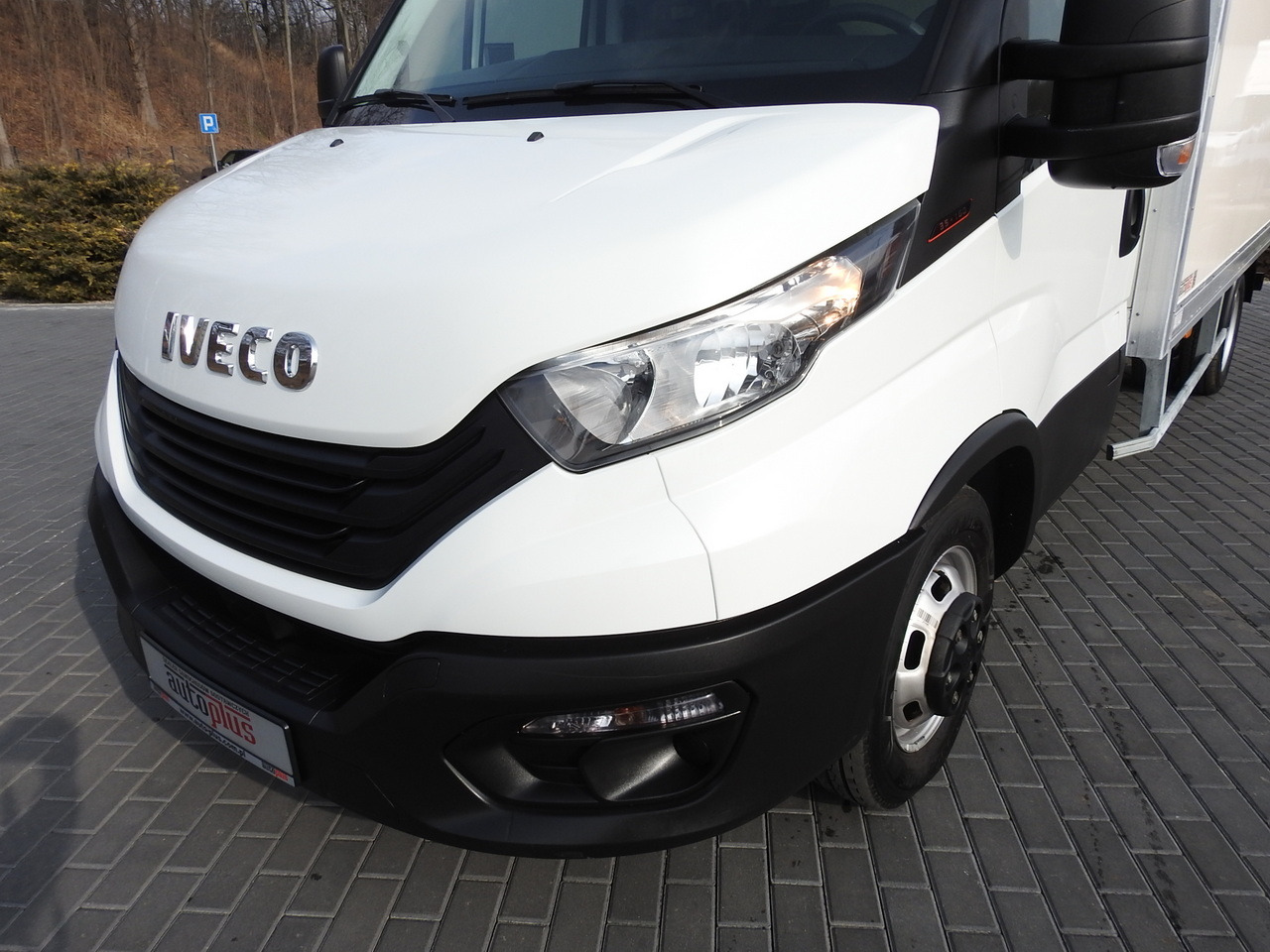 Bestelwagen gesloten laadbak IVECO DAILY 35C16 BOX LIFT 8 PALLETS CRUISE CONTROL TWIN WHEELS AIR CONDITIONING 160HP: afbeelding 19 Bestelwagen gesloten laadbak IVECO DAILY 35C16 BOX LIFT 8 PALLETS CRUISE CONTROL TWIN WHEELS AIR CONDITIONING 160HP: afbeelding 19