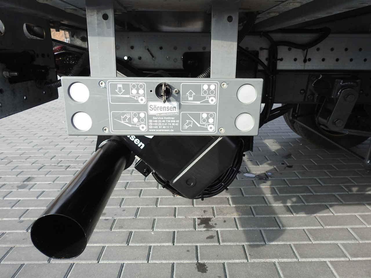 Bestelwagen gesloten laadbak IVECO DAILY 35C16 BOX LIFT 8 PALLETS CRUISE CONTROL TWIN WHEELS AIR CONDITIONING 160HP: afbeelding 20 Bestelwagen gesloten laadbak IVECO DAILY 35C16 BOX LIFT 8 PALLETS CRUISE CONTROL TWIN WHEELS AIR CONDITIONING 160HP: afbeelding 20