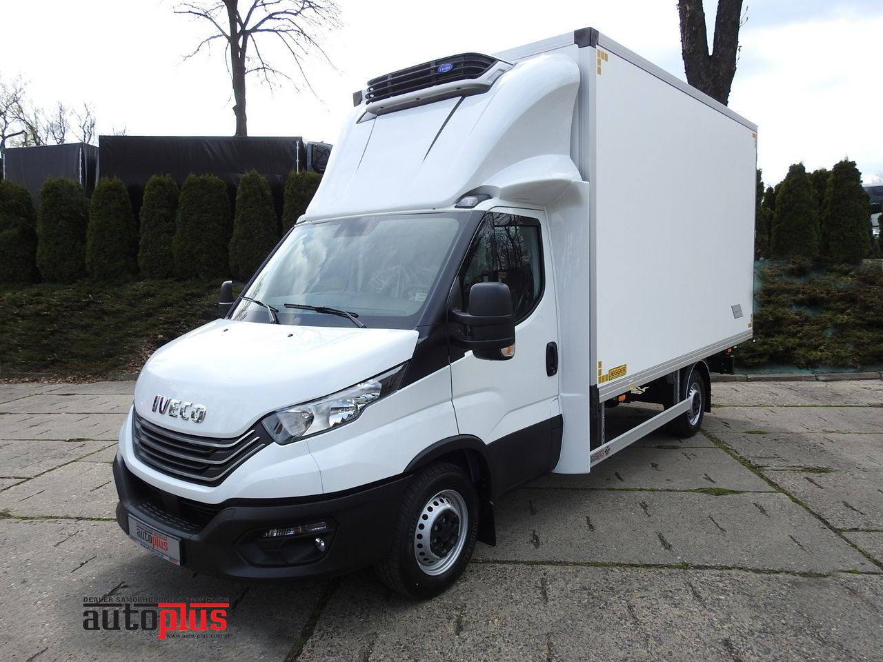 IVECO DAILY 35S16 NEW REGRIGERATOR BOX -10*C 8 PALLETS HEATING FUNCTION POWER SUPPLY 230V CRUISE CONTROL AIR CONDITIONING 160HP - Koelwagen: afbeelding 1 IVECO DAILY 35S16 NEW REGRIGERATOR BOX -10*C 8 PALLETS HEATING FUNCTION POWER SUPPLY 230V CRUISE CONTROL AIR CONDITIONING 160HP - Koelwagen: afbeelding 1