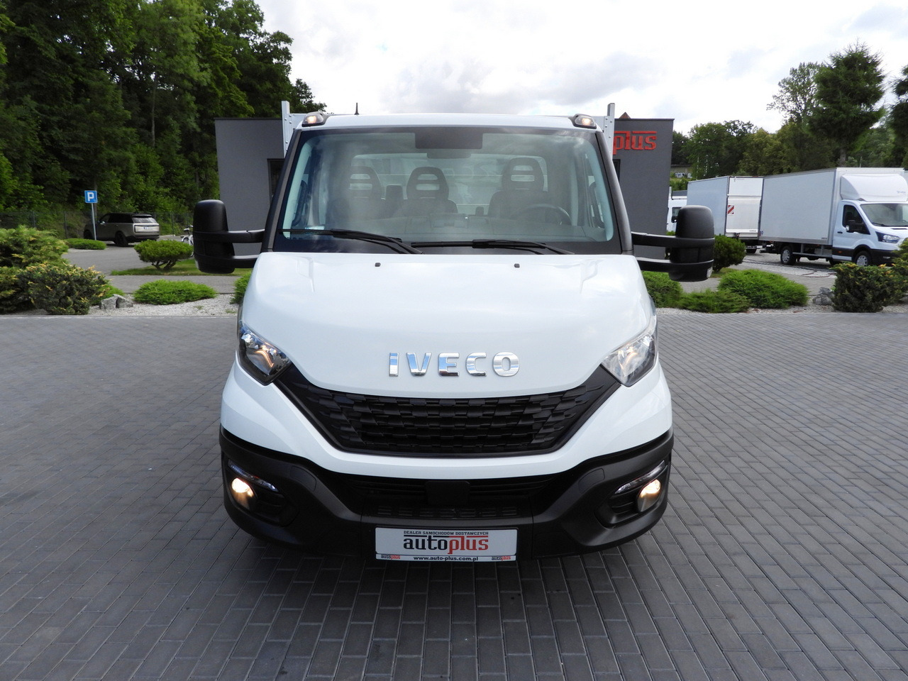 IVECO DAILY 35S16 STAKE BODY 10 PALLETS CRUISE CONTROL AIR CONDITIONING 160HP - Bestelwagen open laadbak: afbeelding 5 IVECO DAILY 35S16 STAKE BODY 10 PALLETS CRUISE CONTROL AIR CONDITIONING 160HP - Bestelwagen open laadbak: afbeelding 5