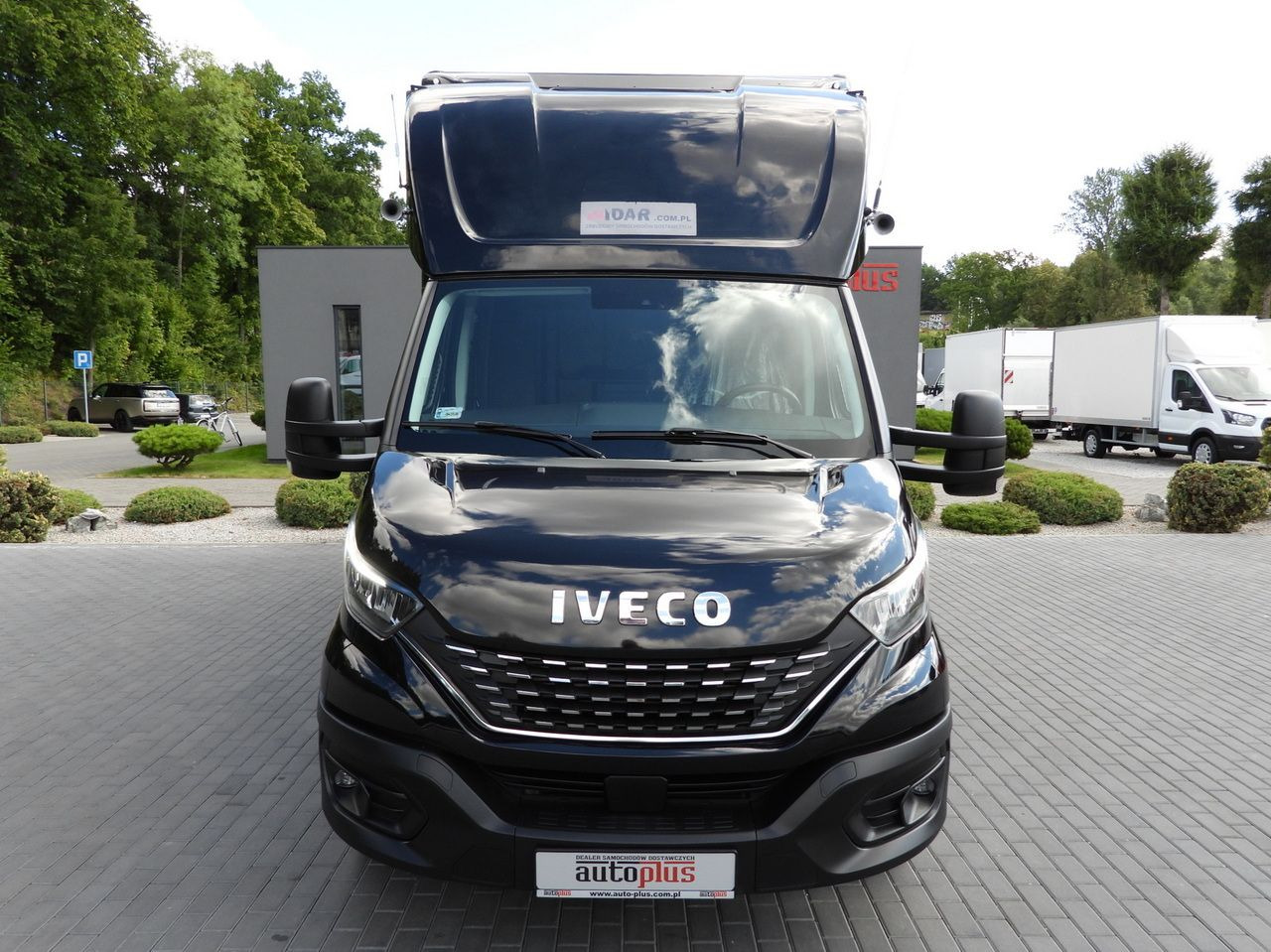 IVECO DAILY 35S18 BOX LIFT 8 PALLETS WEBASTO CRUISE CONTROL NAVIGATION LED LIGHTS PNEUMATICS AIR CONDITIONING 180HP - Bestelwagen gesloten laadbak: afbeelding 5 IVECO DAILY 35S18 BOX LIFT 8 PALLETS WEBASTO CRUISE CONTROL NAVIGATION LED LIGHTS PNEUMATICS AIR CONDITIONING 180HP - Bestelwagen gesloten laadbak: afbeelding 5