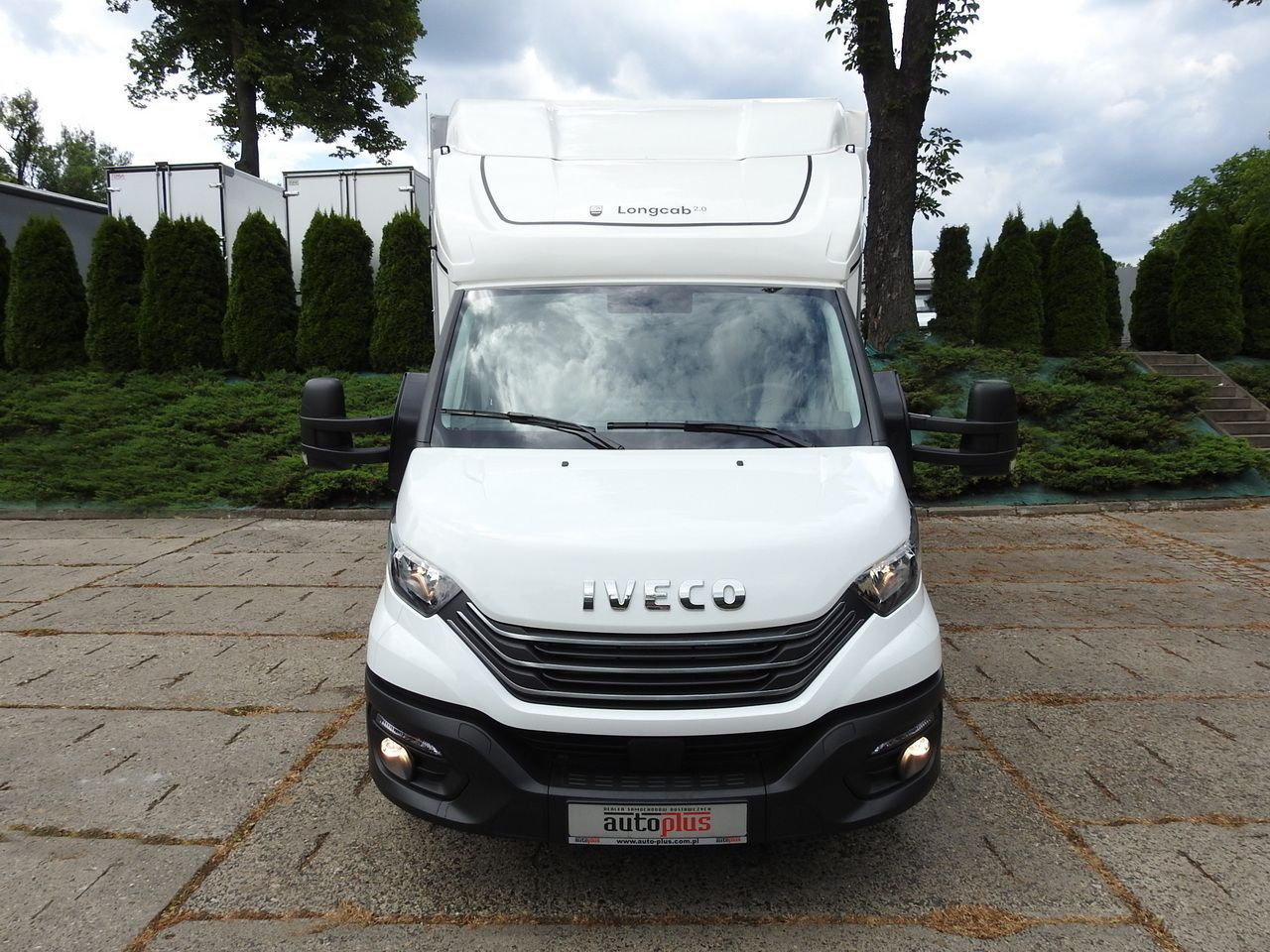 IVECO DAILY 35S18 NEW TARPAULIN WEBASTO CRUISE CONTROL AIR CONDITIONING 180HP - Schuifzeilen bestelwagen: afbeelding 5 IVECO DAILY 35S18 NEW TARPAULIN WEBASTO CRUISE CONTROL AIR CONDITIONING 180HP - Schuifzeilen bestelwagen: afbeelding 5
