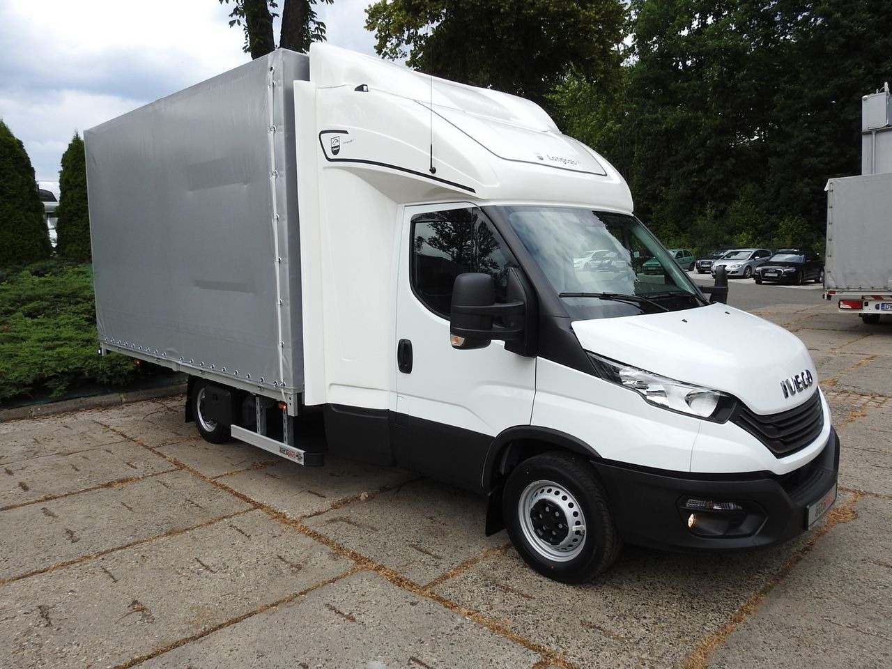 IVECO DAILY 35S18 NEW TARPAULIN WEBASTO CRUISE CONTROL AIR CONDITIONING 180HP - Schuifzeilen bestelwagen: afbeelding 4 IVECO DAILY 35S18 NEW TARPAULIN WEBASTO CRUISE CONTROL AIR CONDITIONING 180HP - Schuifzeilen bestelwagen: afbeelding 4