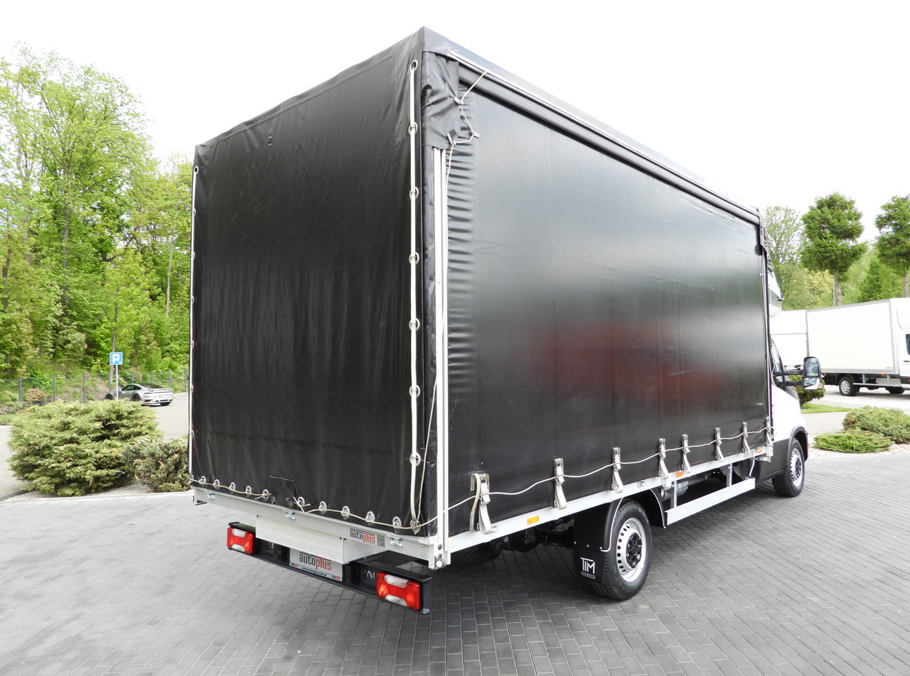 IVECO DAILY 35S18 TARPAULIN 10 PALLETS WEBASTO CRUISE CONTROL AIR CONDITIONING 180HP - Schuifzeilen bestelwagen: afbeelding 3 IVECO DAILY 35S18 TARPAULIN 10 PALLETS WEBASTO CRUISE CONTROL AIR CONDITIONING 180HP - Schuifzeilen bestelwagen: afbeelding 3