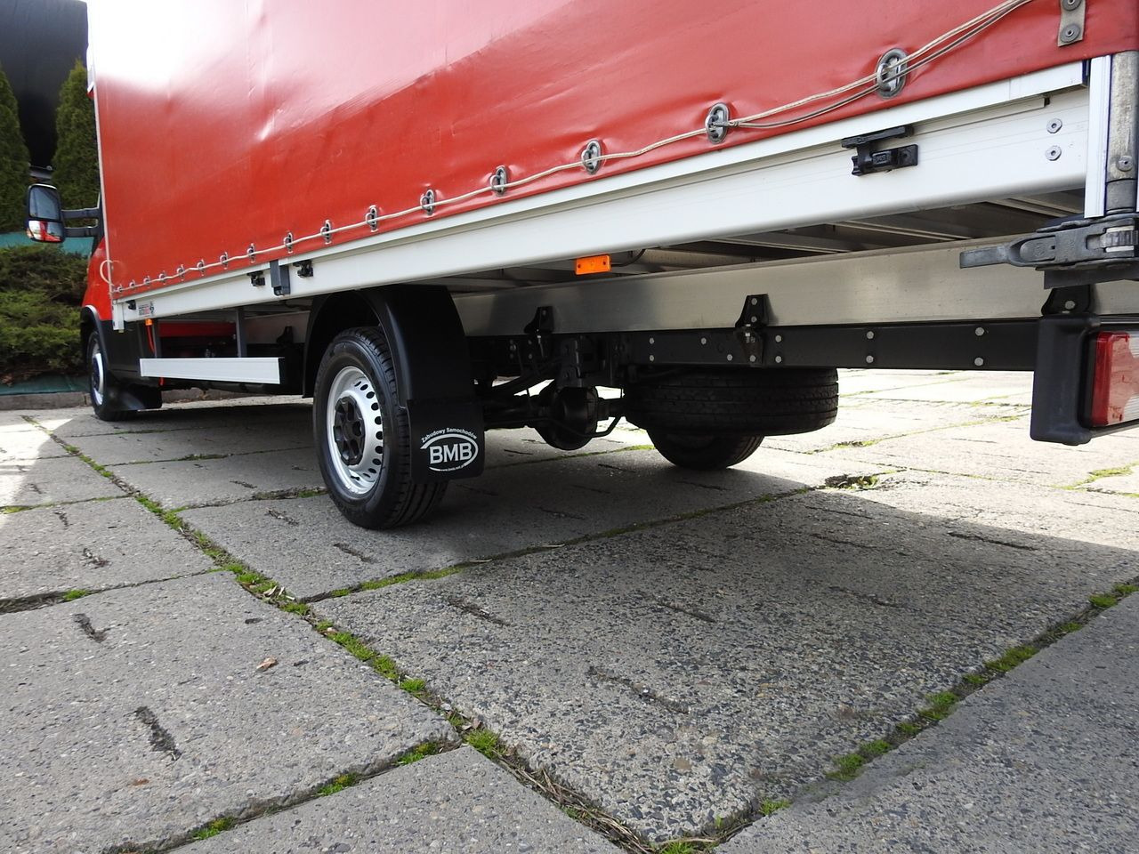 Schuifzeilen bestelwagen IVECO DAILY 35S18 TARPAULIN 10 PALLETS WEBASTO CRUISE CONTROL LED LIGHTS AIR CONDITIONING 180HP: afbeelding 16 Schuifzeilen bestelwagen IVECO DAILY 35S18 TARPAULIN 10 PALLETS WEBASTO CRUISE CONTROL LED LIGHTS AIR CONDITIONING 180HP: afbeelding 16