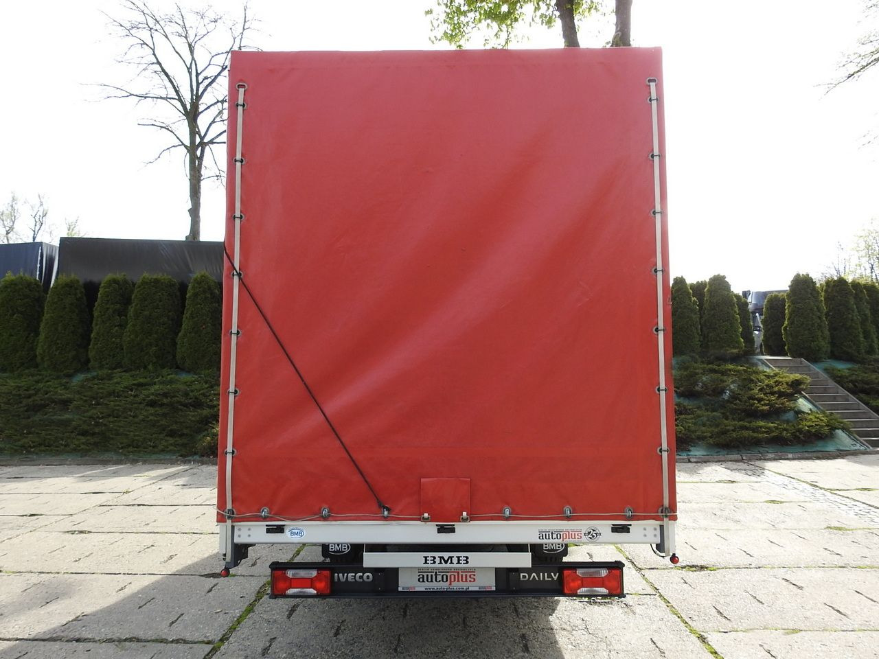 Schuifzeilen bestelwagen IVECO DAILY 35S18 TARPAULIN 10 PALLETS WEBASTO CRUISE CONTROL LED LIGHTS AIR CONDITIONING 180HP: afbeelding 11 Schuifzeilen bestelwagen IVECO DAILY 35S18 TARPAULIN 10 PALLETS WEBASTO CRUISE CONTROL LED LIGHTS AIR CONDITIONING 180HP: afbeelding 11