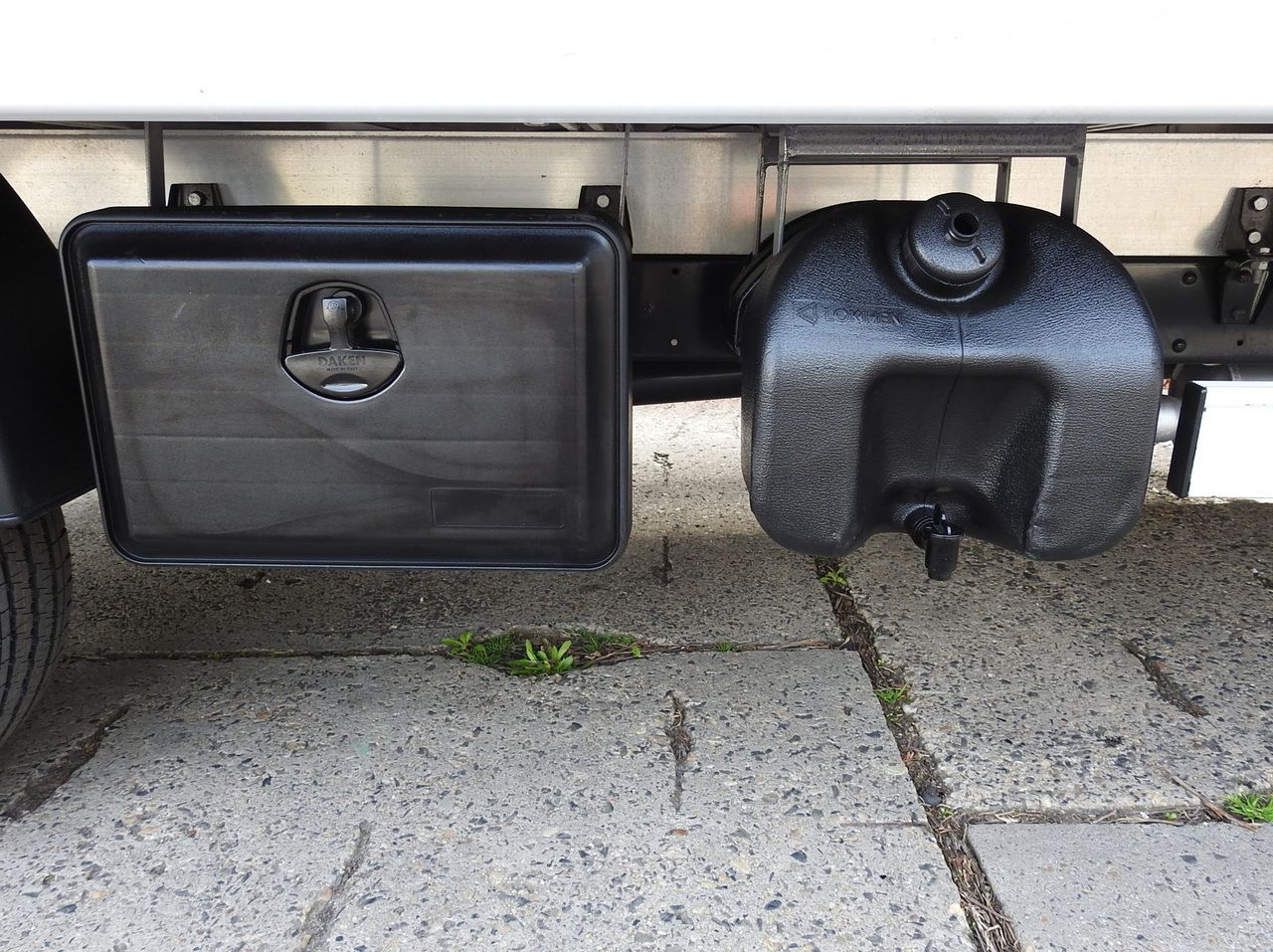 Schuifzeilen bestelwagen IVECO DAILY 35S18 TARPAULIN 10 PALLETS WEBASTO CRUISE CONTROL LED LIGHTS AIR CONDITIONING 180HP: afbeelding 25 Schuifzeilen bestelwagen IVECO DAILY 35S18 TARPAULIN 10 PALLETS WEBASTO CRUISE CONTROL LED LIGHTS AIR CONDITIONING 180HP: afbeelding 25