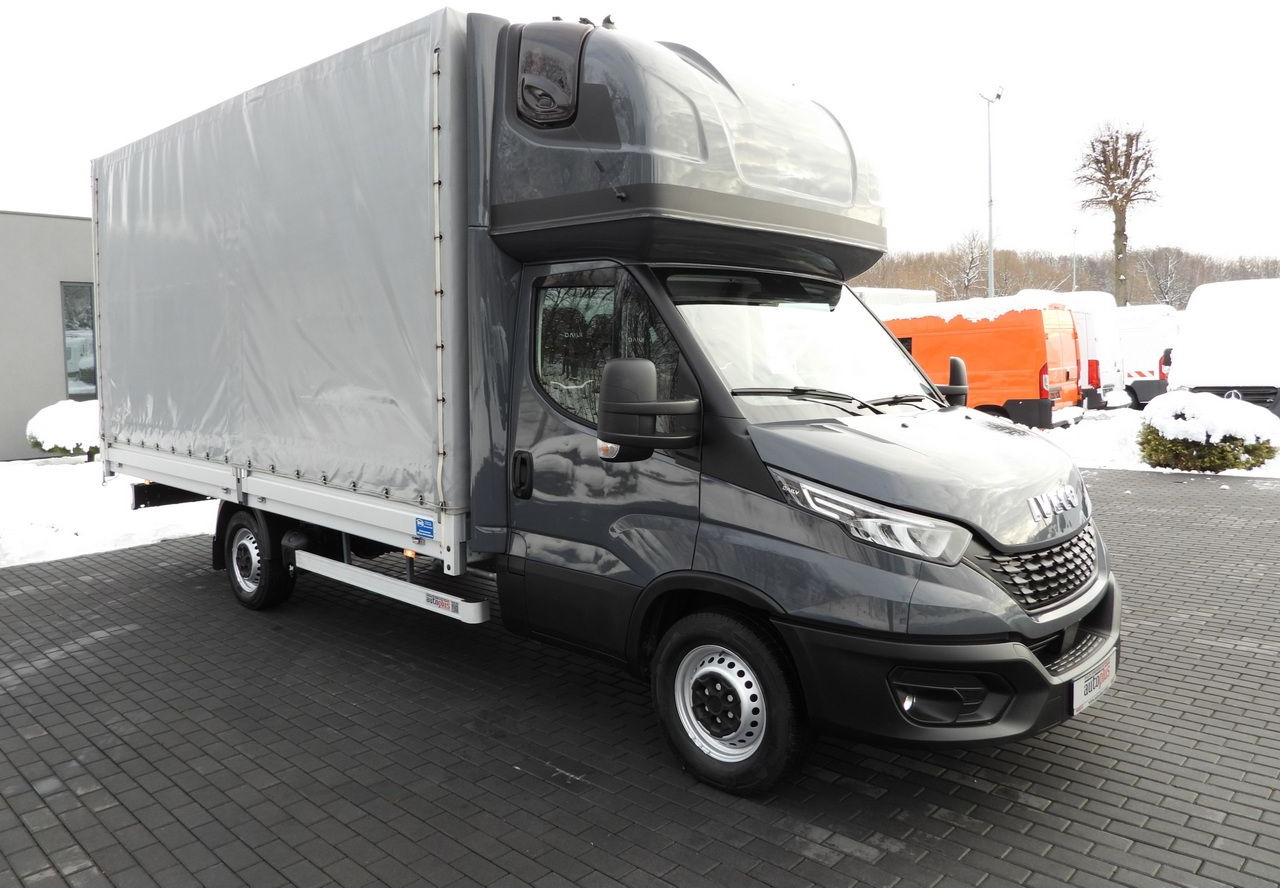 IVECO DAILY 35S18 TARPAULIN 10 PALLETS WEBASTO CRUISE CONTROL LED LIGHTS PNEUMATICS AIR CONDITIONING 180HP - Schuifzeilen bestelwagen: afbeelding 4 IVECO DAILY 35S18 TARPAULIN 10 PALLETS WEBASTO CRUISE CONTROL LED LIGHTS PNEUMATICS AIR CONDITIONING 180HP - Schuifzeilen bestelwagen: afbeelding 4