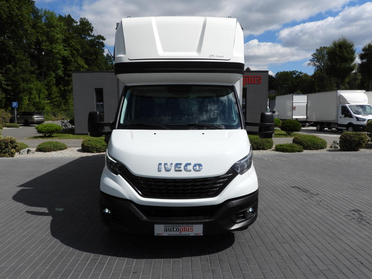 IVECO DAILY 35S18 TARPAULIN 10 PALLETS WEBASTO CRUISE CONTROL NAVIGATION LED LIGHTS AIR CONDITIONING 180HP - Schuifzeilen bestelwagen: afbeelding 5 IVECO DAILY 35S18 TARPAULIN 10 PALLETS WEBASTO CRUISE CONTROL NAVIGATION LED LIGHTS AIR CONDITIONING 180HP - Schuifzeilen bestelwagen: afbeelding 5