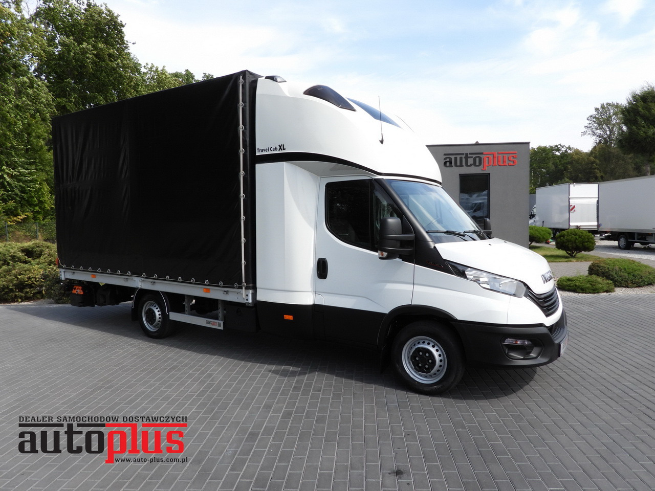 IVECO DAILY 35S18 TARPAULIN LIFT 8 PALLETS CRUISE CONTROL AIR CONDITIONING 180HP - Schuifzeilen bestelwagen: afbeelding 1 IVECO DAILY 35S18 TARPAULIN LIFT 8 PALLETS CRUISE CONTROL AIR CONDITIONING 180HP - Schuifzeilen bestelwagen: afbeelding 1