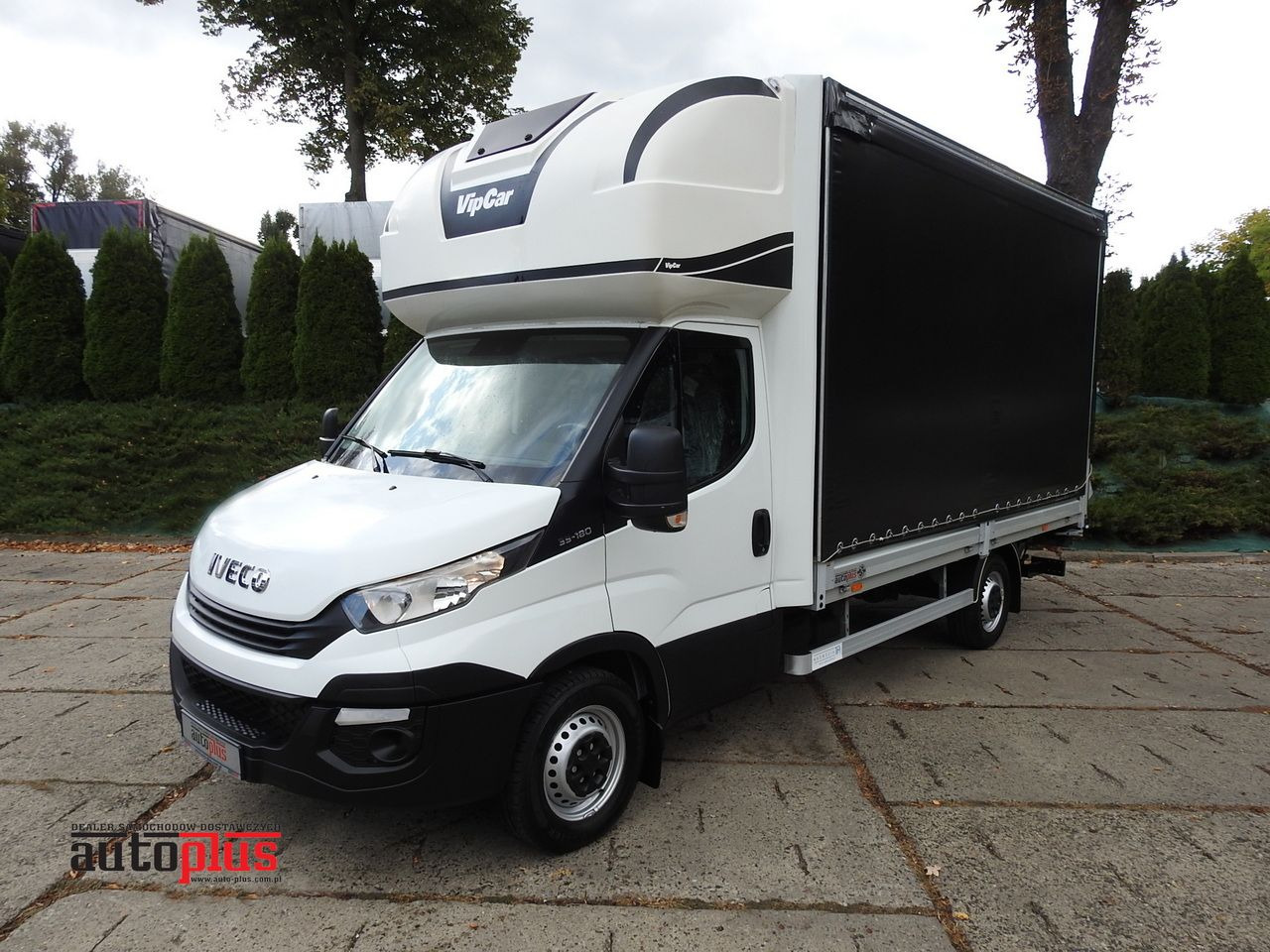 IVECO DAILY 35S18 TARPAULIN LIFT 8 PALLETS CRUISE CONTROL AIR CONDITIONING 180HP - Schuifzeilen bestelwagen: afbeelding 1 IVECO DAILY 35S18 TARPAULIN LIFT 8 PALLETS CRUISE CONTROL AIR CONDITIONING 180HP - Schuifzeilen bestelwagen: afbeelding 1