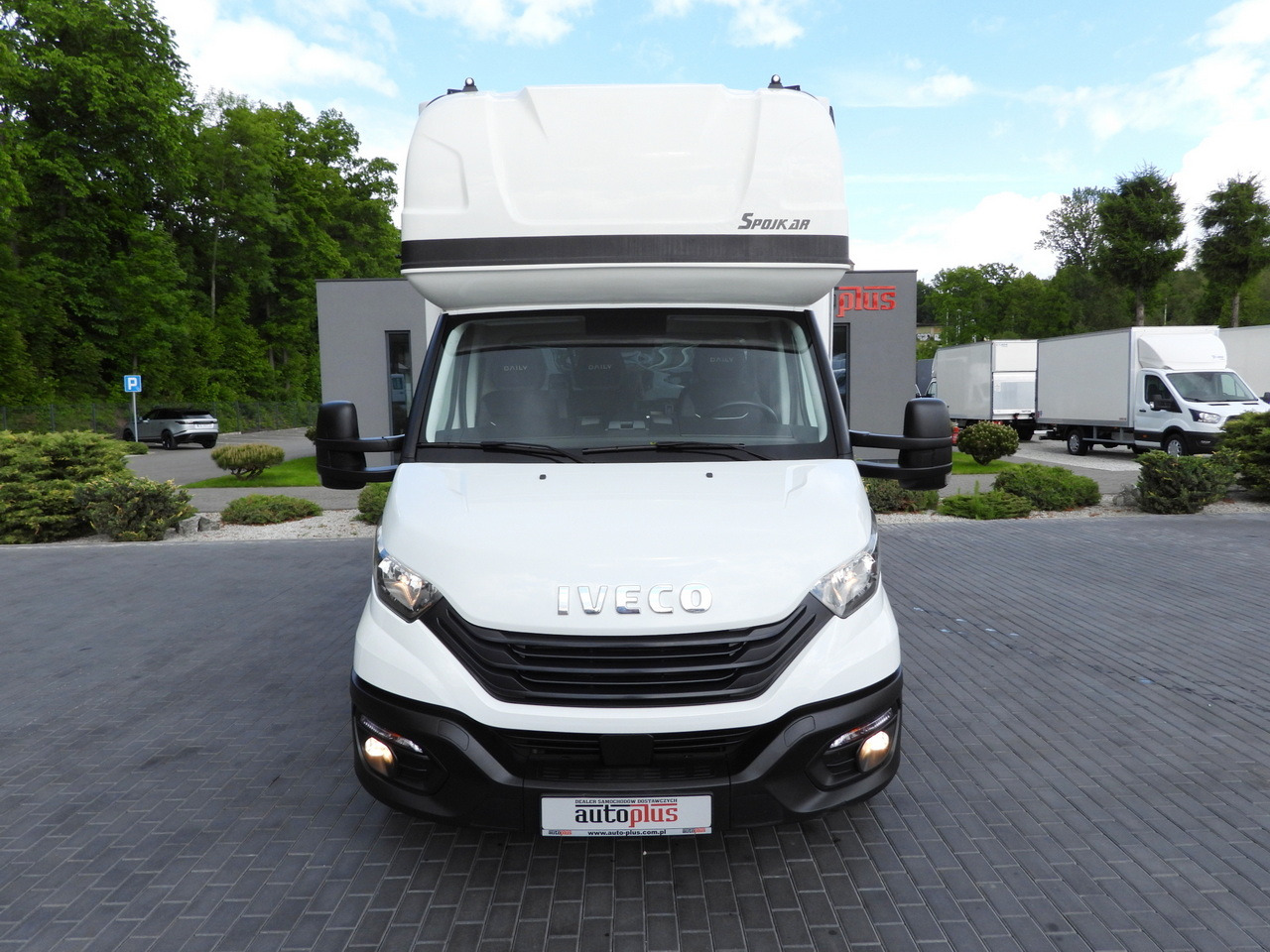 IVECO DAILY 35S18 TARPAULIN LIFT 8 PALLETS WEBASTO CRUISE CONTROL AIR CONDITIONING 180HP - Schuifzeilen bestelwagen: afbeelding 5 IVECO DAILY 35S18 TARPAULIN LIFT 8 PALLETS WEBASTO CRUISE CONTROL AIR CONDITIONING 180HP - Schuifzeilen bestelwagen: afbeelding 5