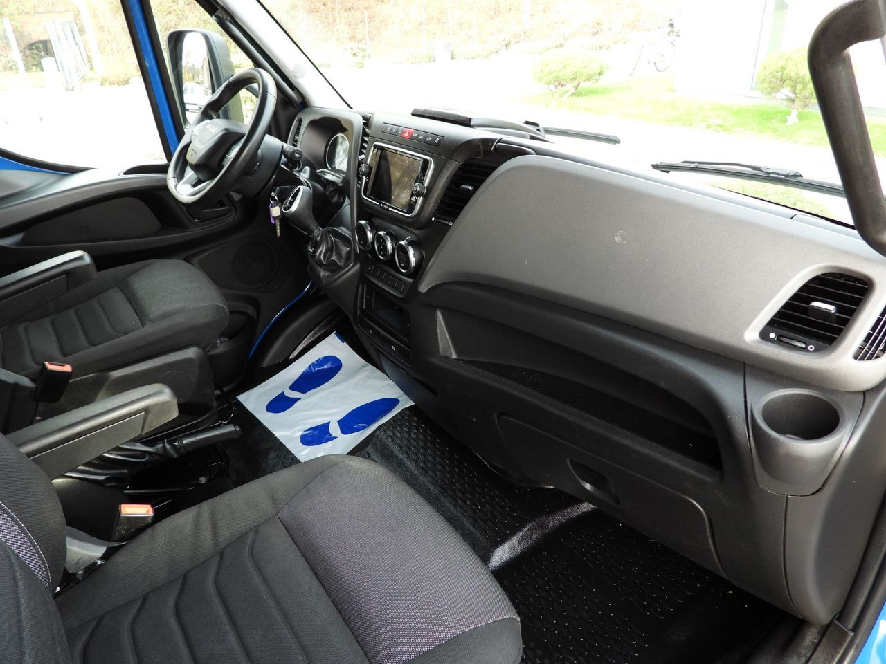 Schuifzeilen bestelwagen IVECO DAILY 35S21 TARPAULIN 10 PALLETS WEBASTO CRUISE CONTROL NAVIGATION LED LIGHTS AUTOMATIC TRANSMISSION HI-MATIC AIR CONDITIONING  210HP: afbeelding 45