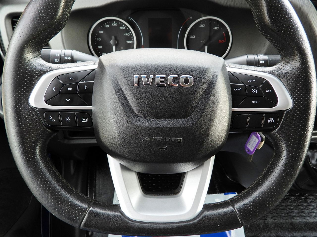 Schuifzeilen bestelwagen IVECO DAILY 35S21 TARPAULIN 10 PALLETS WEBASTO CRUISE CONTROL NAVIGATION LED LIGHTS AUTOMATIC TRANSMISSION HI-MATIC AIR CONDITIONING  210HP: afbeelding 34