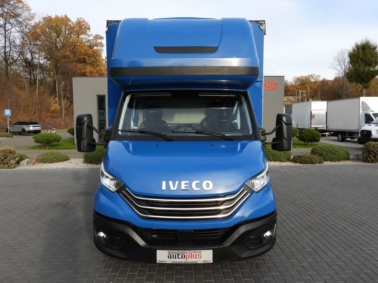 IVECO DAILY 35S21 TARPAULIN 10 PALLETS WEBASTO CRUISE CONTROL NAVIGATION LED LIGHTS AUTOMATIC TRANSMISSION HI-MATIC AIR CONDITIONING 210HP - Schuifzeilen bestelwagen: afbeelding 5 IVECO DAILY 35S21 TARPAULIN 10 PALLETS WEBASTO CRUISE CONTROL NAVIGATION LED LIGHTS AUTOMATIC TRANSMISSION HI-MATIC AIR CONDITIONING 210HP - Schuifzeilen bestelwagen: afbeelding 5