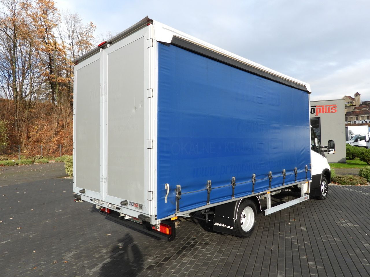IVECO DAILY 50C16 TARPAULIN 10 PALLETS CRUISE CONTROL TWIN WHEELS AIR CONDITIONING 160HP - Schuifzeilen bestelwagen: afbeelding 3 IVECO DAILY 50C16 TARPAULIN 10 PALLETS CRUISE CONTROL TWIN WHEELS AIR CONDITIONING 160HP - Schuifzeilen bestelwagen: afbeelding 3