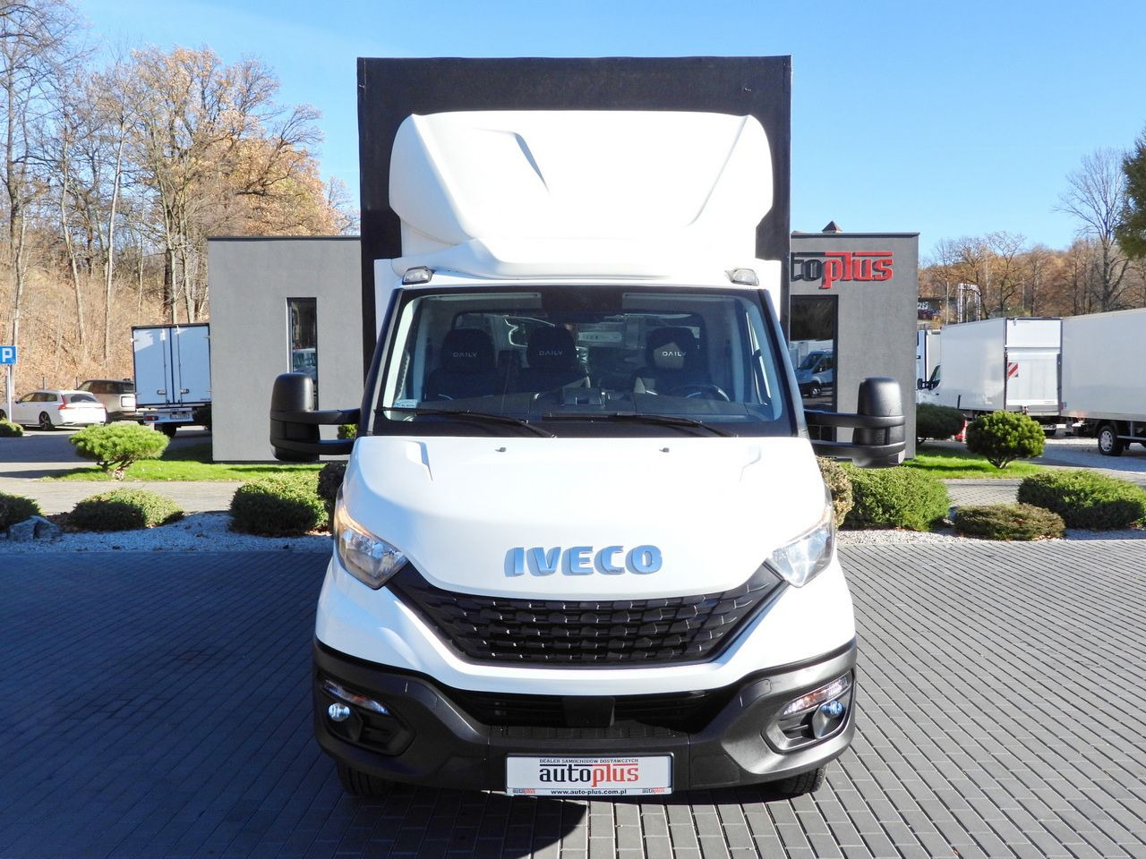 IVECO DAILY 50C17 TARPAULIN 10 PALLETS CRUISE CONTROL TWIN WHEELS AIR CONDITIONING 180HP - Schuifzeilen bestelwagen: afbeelding 5 IVECO DAILY 50C17 TARPAULIN 10 PALLETS CRUISE CONTROL TWIN WHEELS AIR CONDITIONING 180HP - Schuifzeilen bestelwagen: afbeelding 5