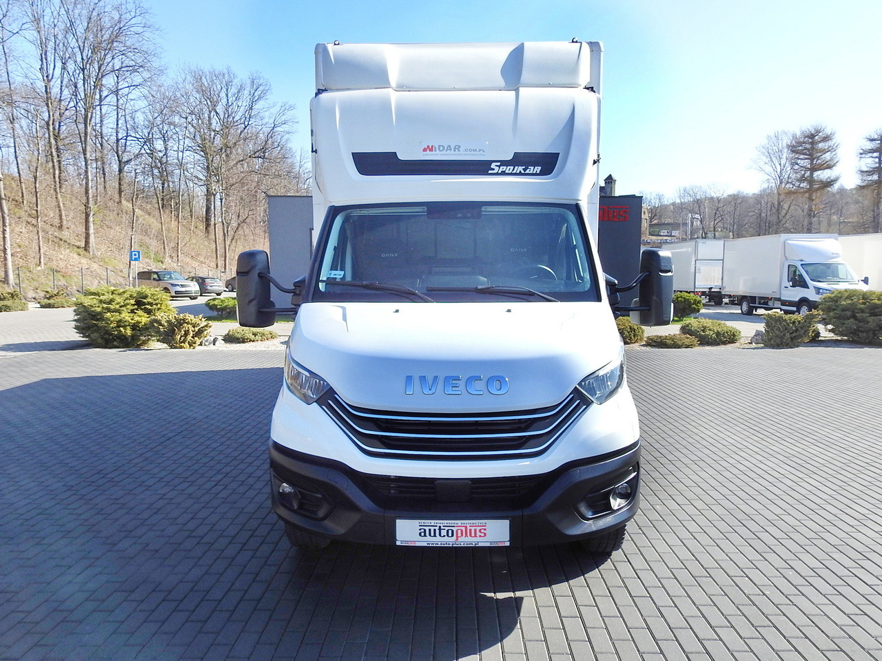 IVECO DAILY 70C18 BOX LIFT 14 PALLETS WEBASTO CRUISE CONTROL NAVIGATION LED LIGHTS TWIN WHEELS AIR CONDITIONING 180HP - Bestelwagen gesloten laadbak: afbeelding 5 IVECO DAILY 70C18 BOX LIFT 14 PALLETS WEBASTO CRUISE CONTROL NAVIGATION LED LIGHTS TWIN WHEELS AIR CONDITIONING 180HP - Bestelwagen gesloten laadbak: afbeelding 5