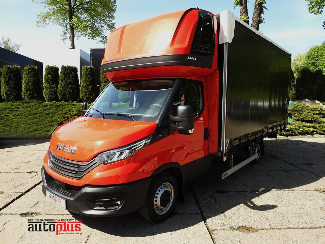 IVECO DAILY NEW TARPAULIN 10 PALLETS WEBASTO CRUISE CONTROL NAVIGATION AIR CONDITIONING LED LIGHTS  180HP - Schuifzeilen bestelwagen: afbeelding 1 IVECO DAILY NEW TARPAULIN 10 PALLETS WEBASTO CRUISE CONTROL NAVIGATION AIR CONDITIONING LED LIGHTS  180HP - Schuifzeilen bestelwagen: afbeelding 1