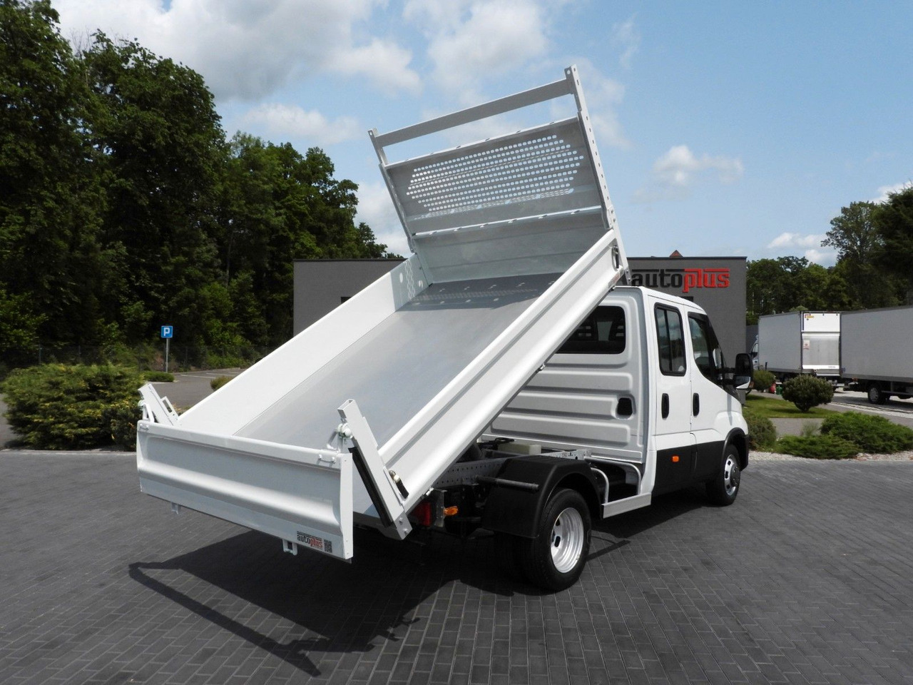 Iveco DAILY 35C14 KIPPER DOPPELKABINE DOKA 6 SITZE A/C - Kipper bestelwagen, Bestelwagen met dubbele cabine: afbeelding 3 Iveco DAILY 35C14 KIPPER DOPPELKABINE DOKA 6 SITZE A/C - Kipper bestelwagen, Bestelwagen met dubbele cabine: afbeelding 3