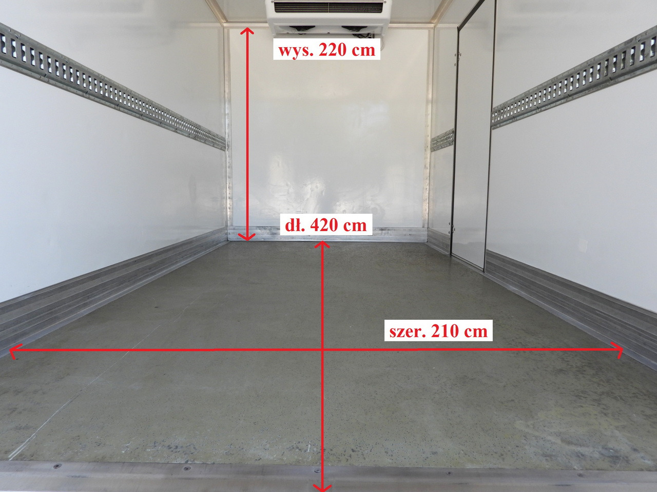 Koelwagen MAN TGE 3.140 REGRIGERATOR BOX -1*C 8 PALLETS HEATING FUNCTION CRUISE CONTROL PNEUMATICS AIR CONDITIONING 140HP: afbeelding 12 Koelwagen MAN TGE 3.140 REGRIGERATOR BOX -1*C 8 PALLETS HEATING FUNCTION CRUISE CONTROL PNEUMATICS AIR CONDITIONING 140HP: afbeelding 12
