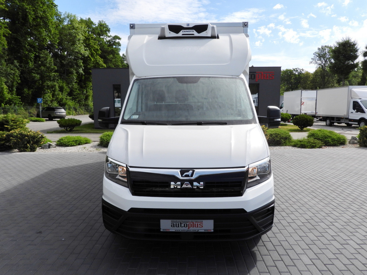 Koelwagen MAN TGE 3.140 REGRIGERATOR BOX -1*C 8 PALLETS HEATING FUNCTION CRUISE CONTROL PNEUMATICS AIR CONDITIONING 140HP: afbeelding 5 Koelwagen MAN TGE 3.140 REGRIGERATOR BOX -1*C 8 PALLETS HEATING FUNCTION CRUISE CONTROL PNEUMATICS AIR CONDITIONING 140HP: afbeelding 5