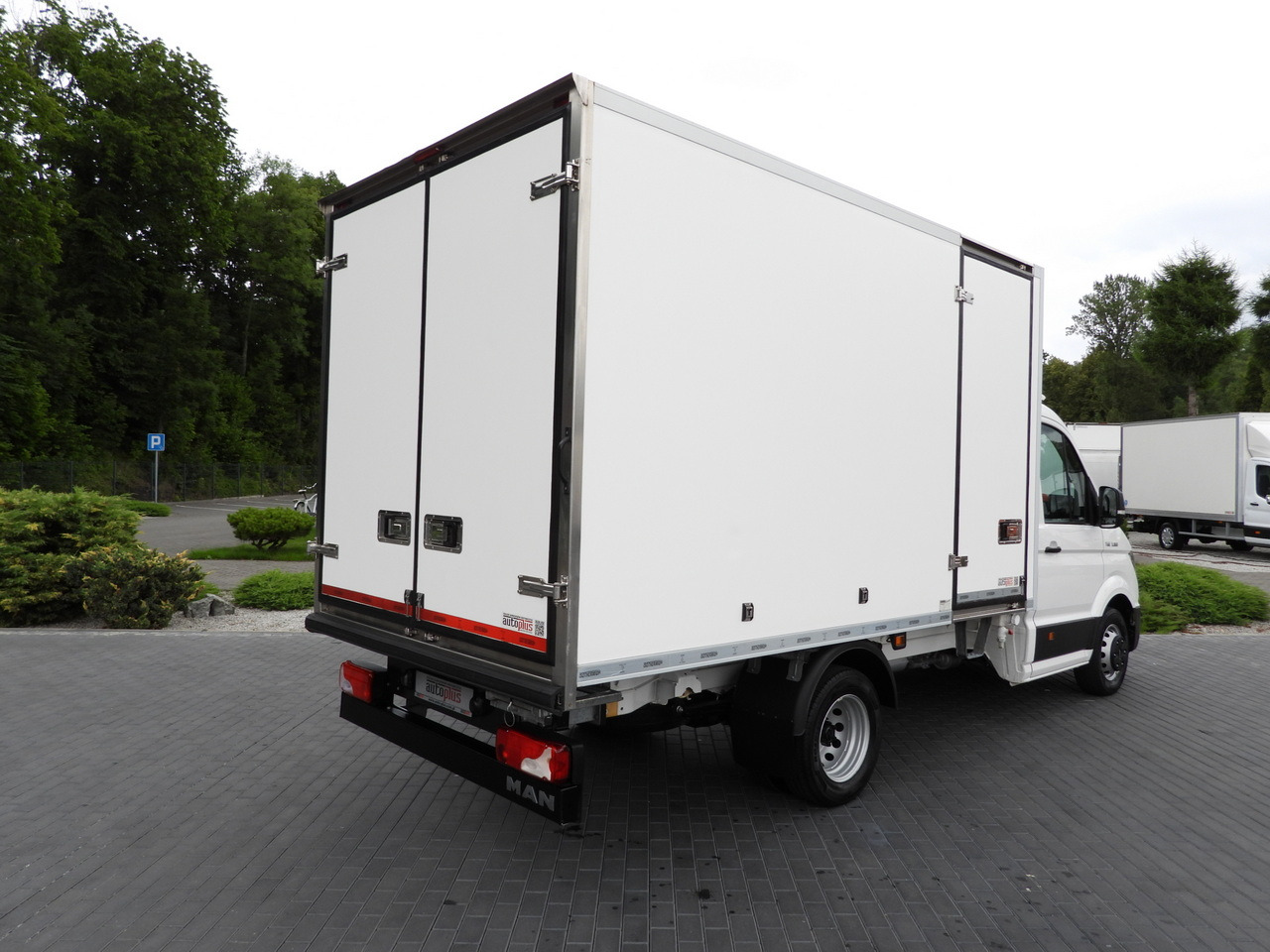 MAN TGE 3.180 REGRIGERATOR BOX 0*C CRUISE CONTROL TWIN WHEELS AIR CONDITIONING 180HP - Koelwagen: afbeelding 3 MAN TGE 3.180 REGRIGERATOR BOX 0*C CRUISE CONTROL TWIN WHEELS AIR CONDITIONING 180HP - Koelwagen: afbeelding 3