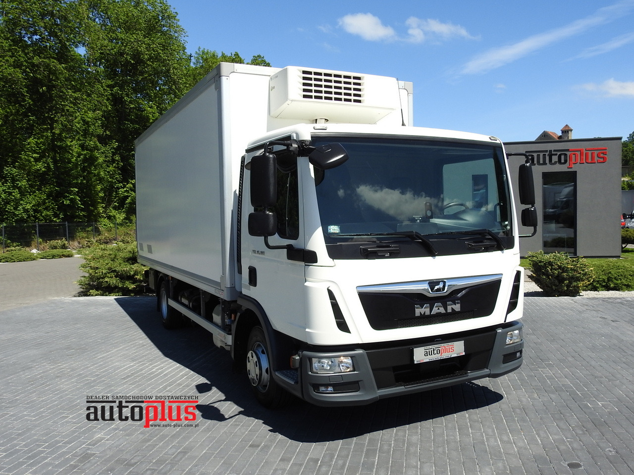 MAN TGL 10.180 REGRIGERATOR BOX -20*C 11 PALLETS POWER SUPPLY 230V AIR CONDITIONING PNEUMATICS TWIN WHEELS 180HP - Koelwagen vrachtwagen: afbeelding 1 MAN TGL 10.180 REGRIGERATOR BOX -20*C 11 PALLETS POWER SUPPLY 230V AIR CONDITIONING PNEUMATICS TWIN WHEELS 180HP - Koelwagen vrachtwagen: afbeelding 1