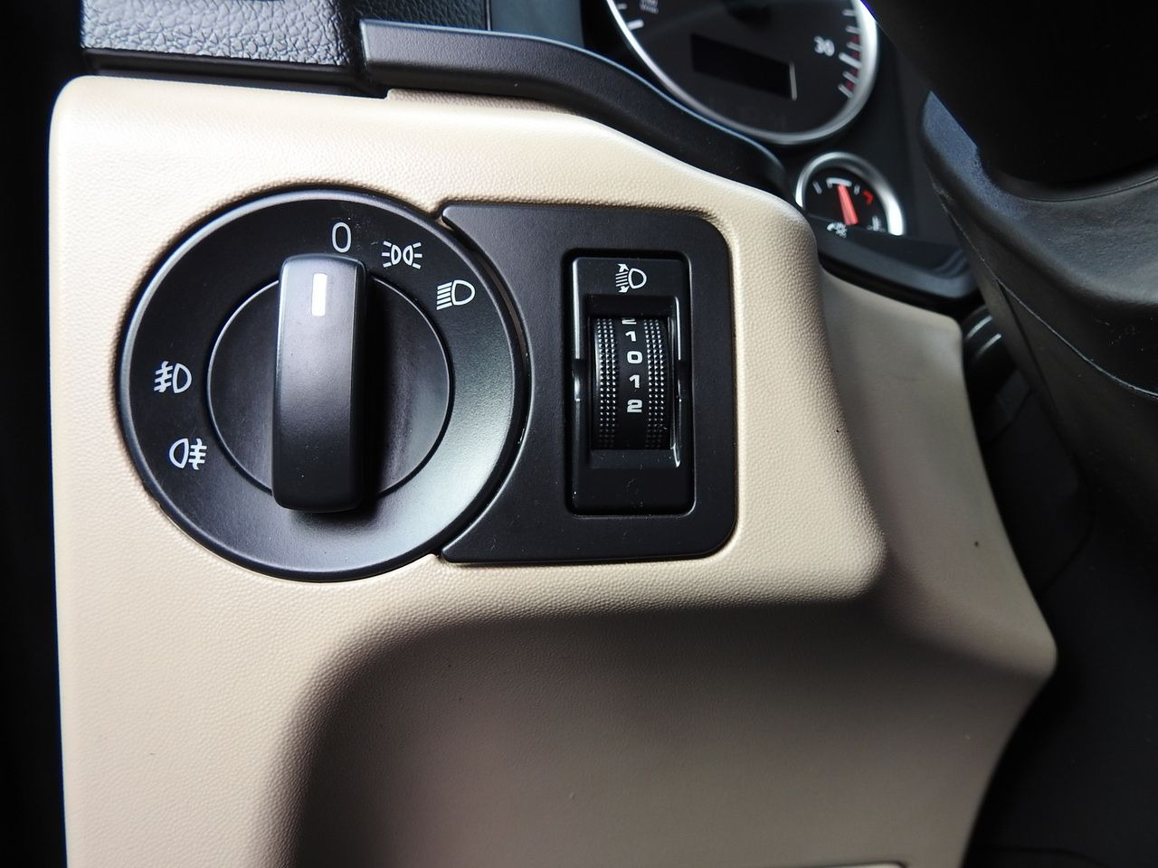 Bestelwagen gesloten laadbak MAN TGL 12.220 BOX LIFT 18 PALLETS CRUISE CONTROLAIR CONDITIONING PNEUMATICS AUTOMATIC TWIN WHEELS  220HP: afbeelding 34