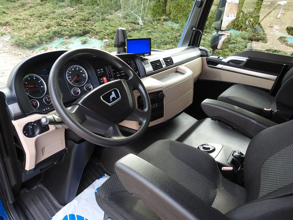MAN TGL 12.220 KOFFER 18 PALETTEN ZWILLINGSRÄDER - Bakwagen: afbeelding 2 MAN TGL 12.220 KOFFER 18 PALETTEN ZWILLINGSRÄDER - Bakwagen: afbeelding 2