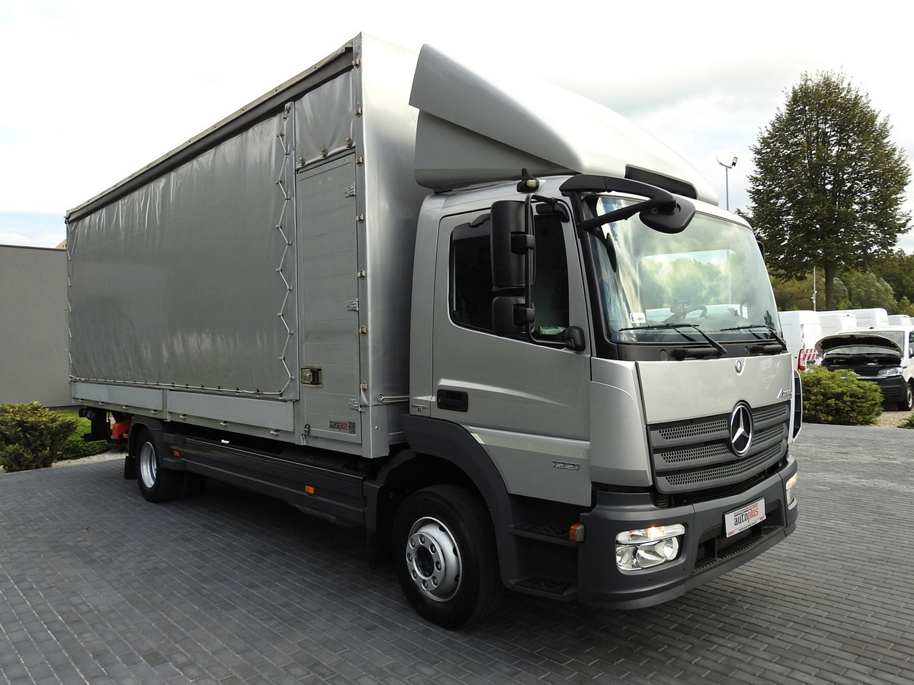 MERCEDES ATEGO 1221 TARPAULIN LIFT 16 PALLETS WEBASTO AIR CONDITIONING PNEUMATICS TWIN WHEELS 230HP - Schuifzeilen bestelwagen: afbeelding 4 MERCEDES ATEGO 1221 TARPAULIN LIFT 16 PALLETS WEBASTO AIR CONDITIONING PNEUMATICS TWIN WHEELS 230HP - Schuifzeilen bestelwagen: afbeelding 4
