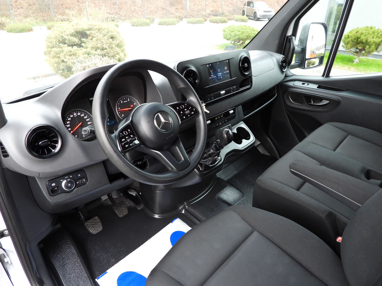 MERCEDES SPRINTER 314 REGRIGERATOR BOX -1*C CRUISE CONTROL NAVIGATION AIR CONDITIONING 140HP - Koelwagen: afbeelding 2 MERCEDES SPRINTER 314 REGRIGERATOR BOX -1*C CRUISE CONTROL NAVIGATION AIR CONDITIONING 140HP - Koelwagen: afbeelding 2