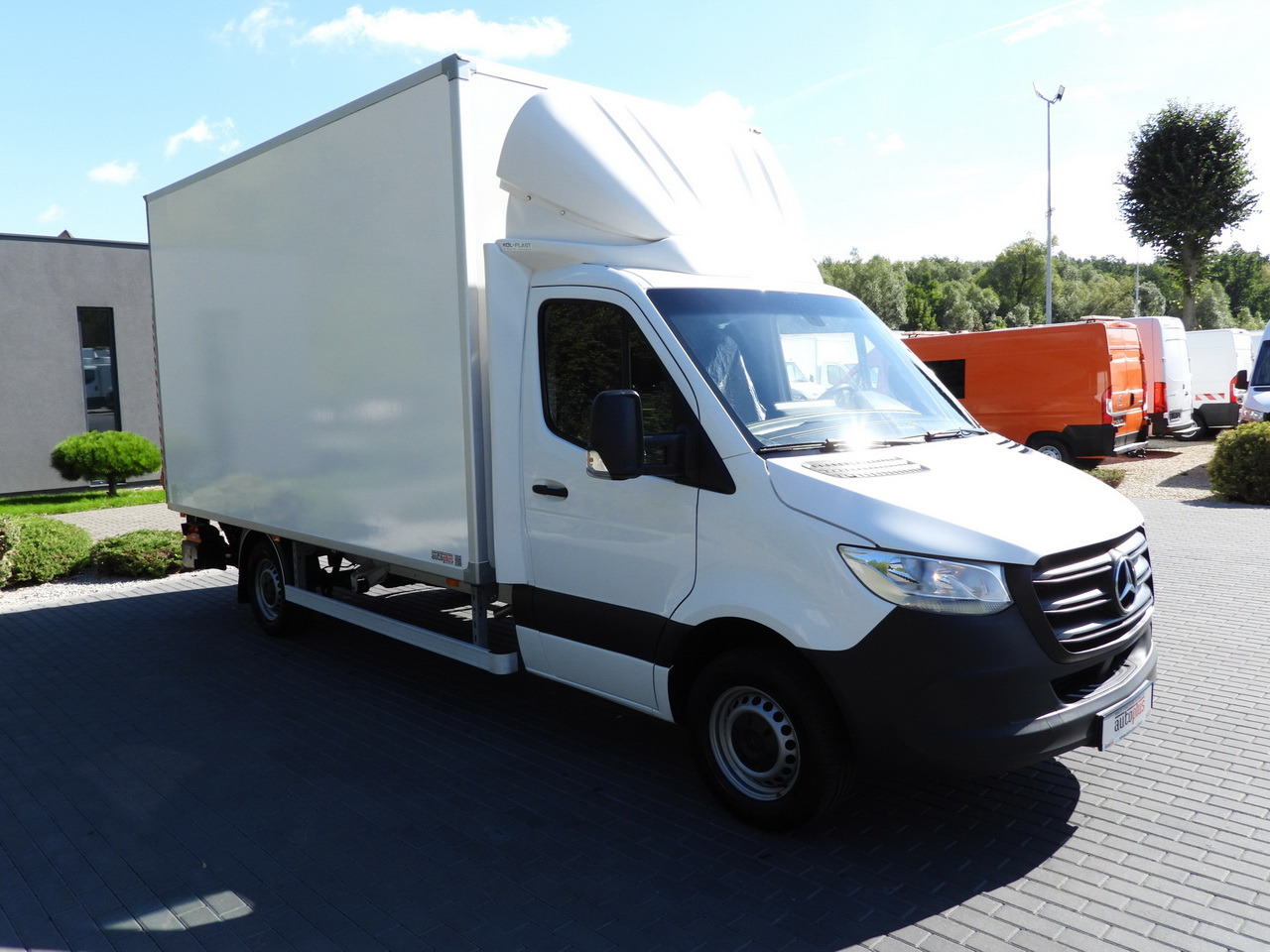 MERCEDES SPRINTER 315 BOX LIFT 8 PALLETS AIR CONDITIONING  150HP - Koelwagen: afbeelding 4 MERCEDES SPRINTER 315 BOX LIFT 8 PALLETS AIR CONDITIONING  150HP - Koelwagen: afbeelding 4