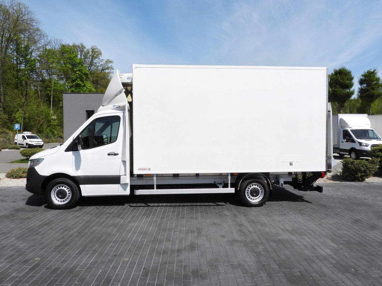Koelwagen MERCEDES SPRINTER 316 REGRIGERATOR BOX 0*C LIFT 8 PALLETS CRUISE CONTROL PNEUMATICS AIR CONDITIONING  160HP: afbeelding 8 Koelwagen MERCEDES SPRINTER 316 REGRIGERATOR BOX 0*C LIFT 8 PALLETS CRUISE CONTROL PNEUMATICS AIR CONDITIONING  160HP: afbeelding 8