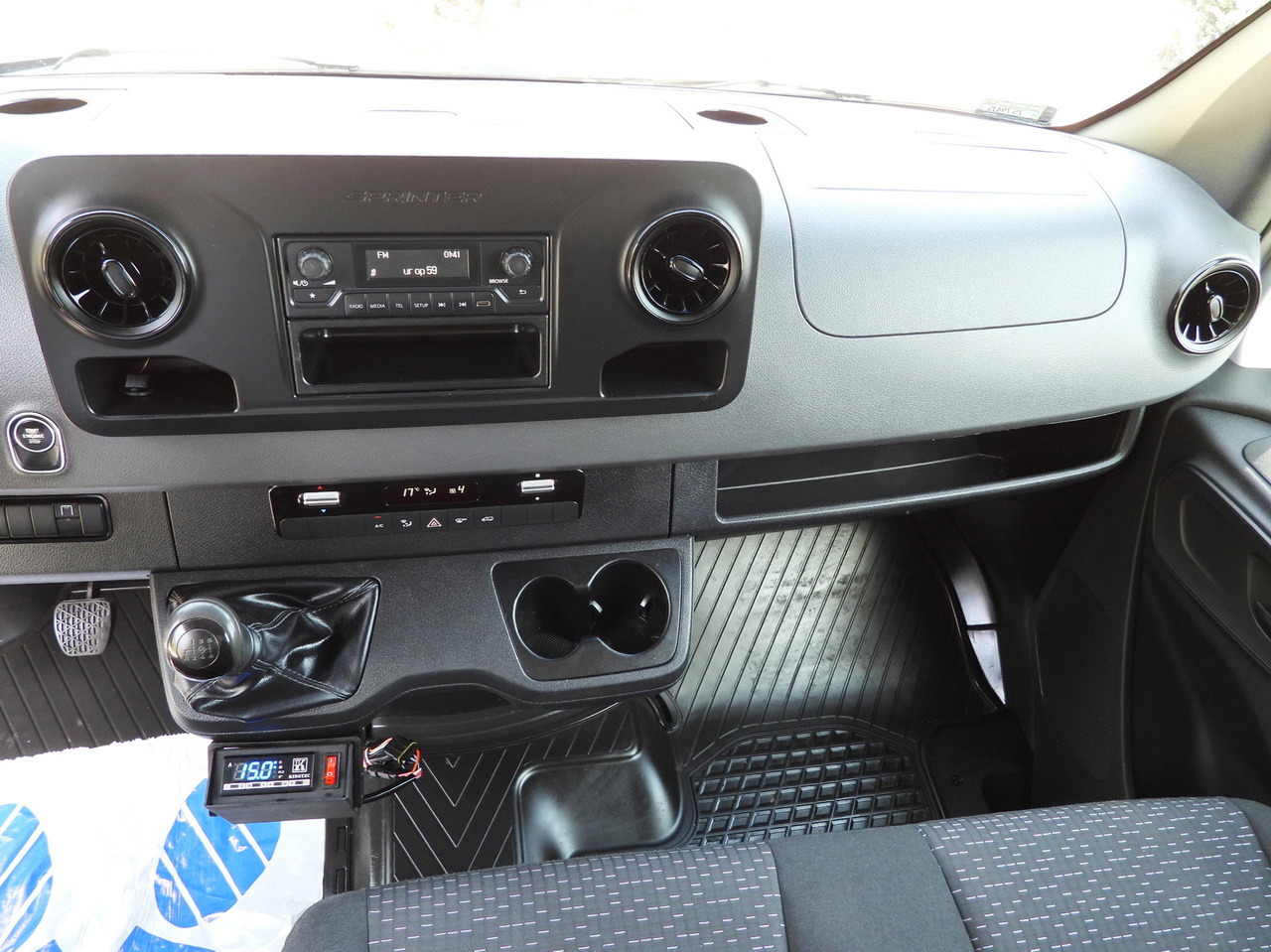 Koelwagen MERCEDES SPRINTER 316 REGRIGERATOR BOX 0*C LIFT 8 PALLETS CRUISE CONTROL PNEUMATICS AIR CONDITIONING  160HP: afbeelding 38 Koelwagen MERCEDES SPRINTER 316 REGRIGERATOR BOX 0*C LIFT 8 PALLETS CRUISE CONTROL PNEUMATICS AIR CONDITIONING  160HP: afbeelding 38