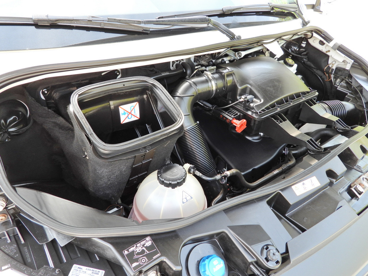 Koelwagen MERCEDES SPRINTER 316 REGRIGERATOR BOX 0*C LIFT 8 PALLETS CRUISE CONTROL PNEUMATICS AIR CONDITIONING  160HP: afbeelding 27 Koelwagen MERCEDES SPRINTER 316 REGRIGERATOR BOX 0*C LIFT 8 PALLETS CRUISE CONTROL PNEUMATICS AIR CONDITIONING  160HP: afbeelding 27