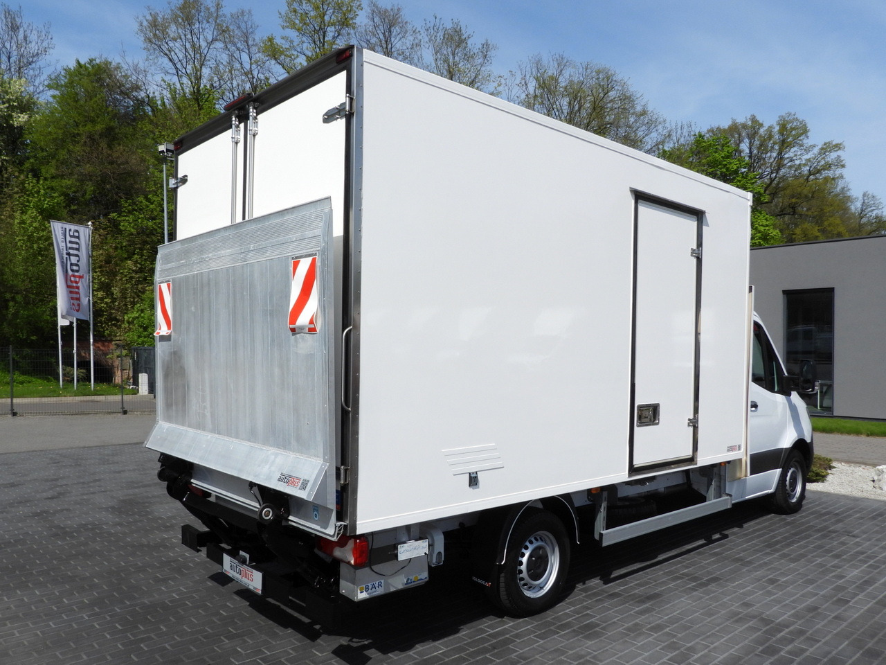Koelwagen MERCEDES SPRINTER 316 REGRIGERATOR BOX 0*C LIFT 8 PALLETS CRUISE CONTROL PNEUMATICS AIR CONDITIONING  160HP: afbeelding 14 Koelwagen MERCEDES SPRINTER 316 REGRIGERATOR BOX 0*C LIFT 8 PALLETS CRUISE CONTROL PNEUMATICS AIR CONDITIONING  160HP: afbeelding 14