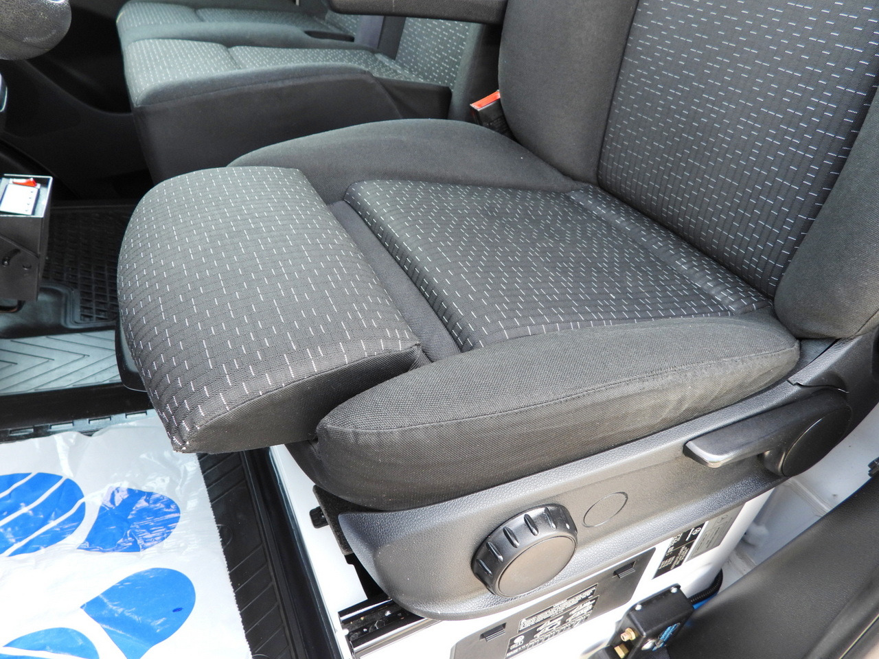 Koelwagen MERCEDES SPRINTER 316 REGRIGERATOR BOX 0*C LIFT 8 PALLETS CRUISE CONTROL PNEUMATICS AIR CONDITIONING  160HP: afbeelding 31 Koelwagen MERCEDES SPRINTER 316 REGRIGERATOR BOX 0*C LIFT 8 PALLETS CRUISE CONTROL PNEUMATICS AIR CONDITIONING  160HP: afbeelding 31