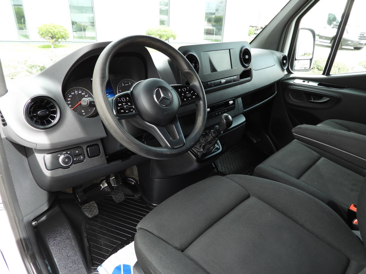 MERCEDES SPRINTER 516 TIPPER CRUISE CONTROL TWIN WHEELS AIR CONDITIONING 160HP - Kipper bestelwagen: afbeelding 2 MERCEDES SPRINTER 516 TIPPER CRUISE CONTROL TWIN WHEELS AIR CONDITIONING 160HP - Kipper bestelwagen: afbeelding 2