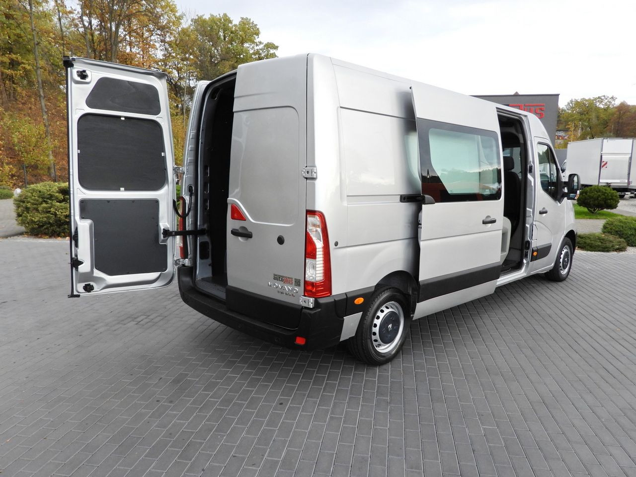 OPEL MOVANO BOX DELIVERY VAN 7 SEATS CRUISE CONTROL LED LIGHTS AIR CONDITIONING  180HP - Gesloten bestelwagen: afbeelding 3 OPEL MOVANO BOX DELIVERY VAN 7 SEATS CRUISE CONTROL LED LIGHTS AIR CONDITIONING  180HP - Gesloten bestelwagen: afbeelding 3