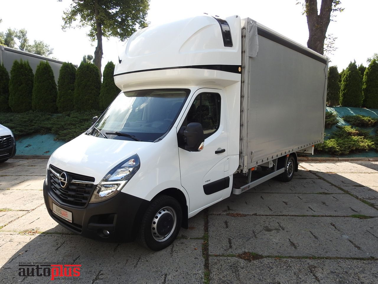 OPEL MOVANO - Schuifzeilen bestelwagen: afbeelding 1 OPEL MOVANO - Schuifzeilen bestelwagen: afbeelding 1